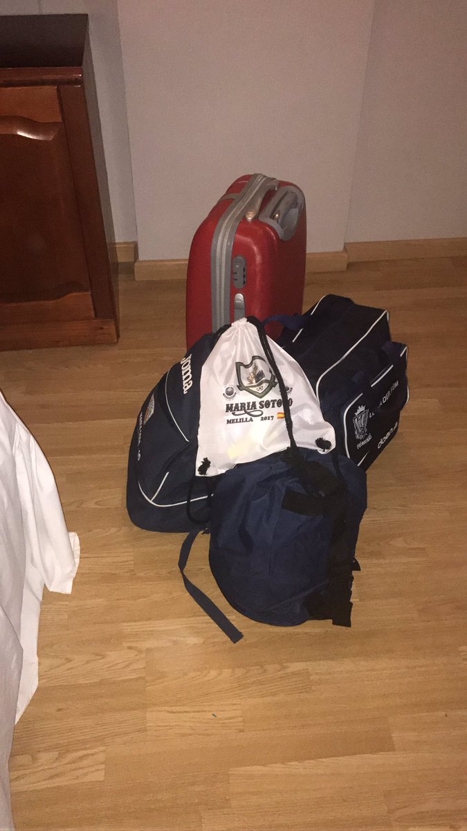 mariaguilas's tweet photo. Esta noche Viaje durillo ..Nos vamos de Melilla en barquito a Malaga ..dirección Portugal 🇵🇹 #eurowinner #futbolplaya #femenio 🤙🏻⚽️✌️ https://t.co/NjQDvEaEWc