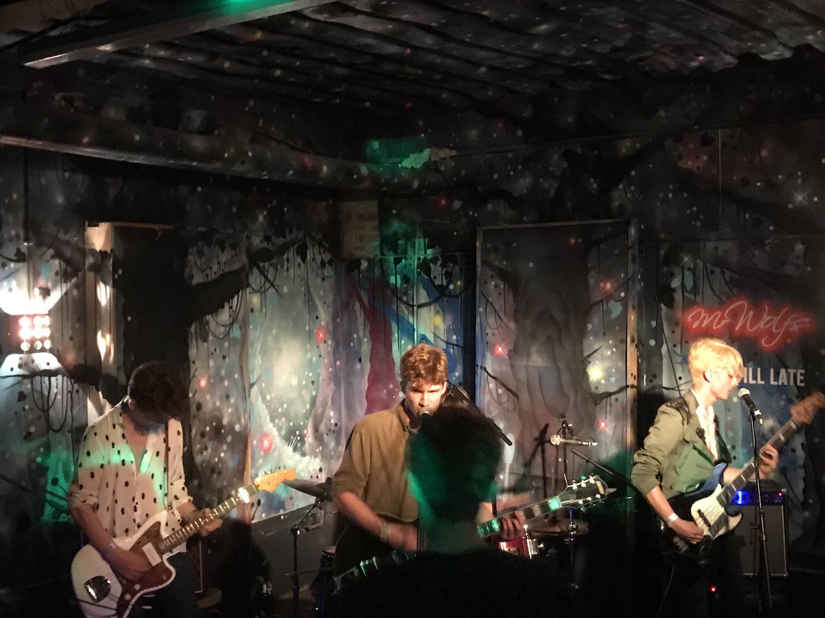 @InSulks fucking ruling <a href="/d2dbristol/">Dot To Dot Bristol</a> <a href="/MrWolfsBristol/">Mr. Wolf's</a> lovely bunch of lads. #Sheffield