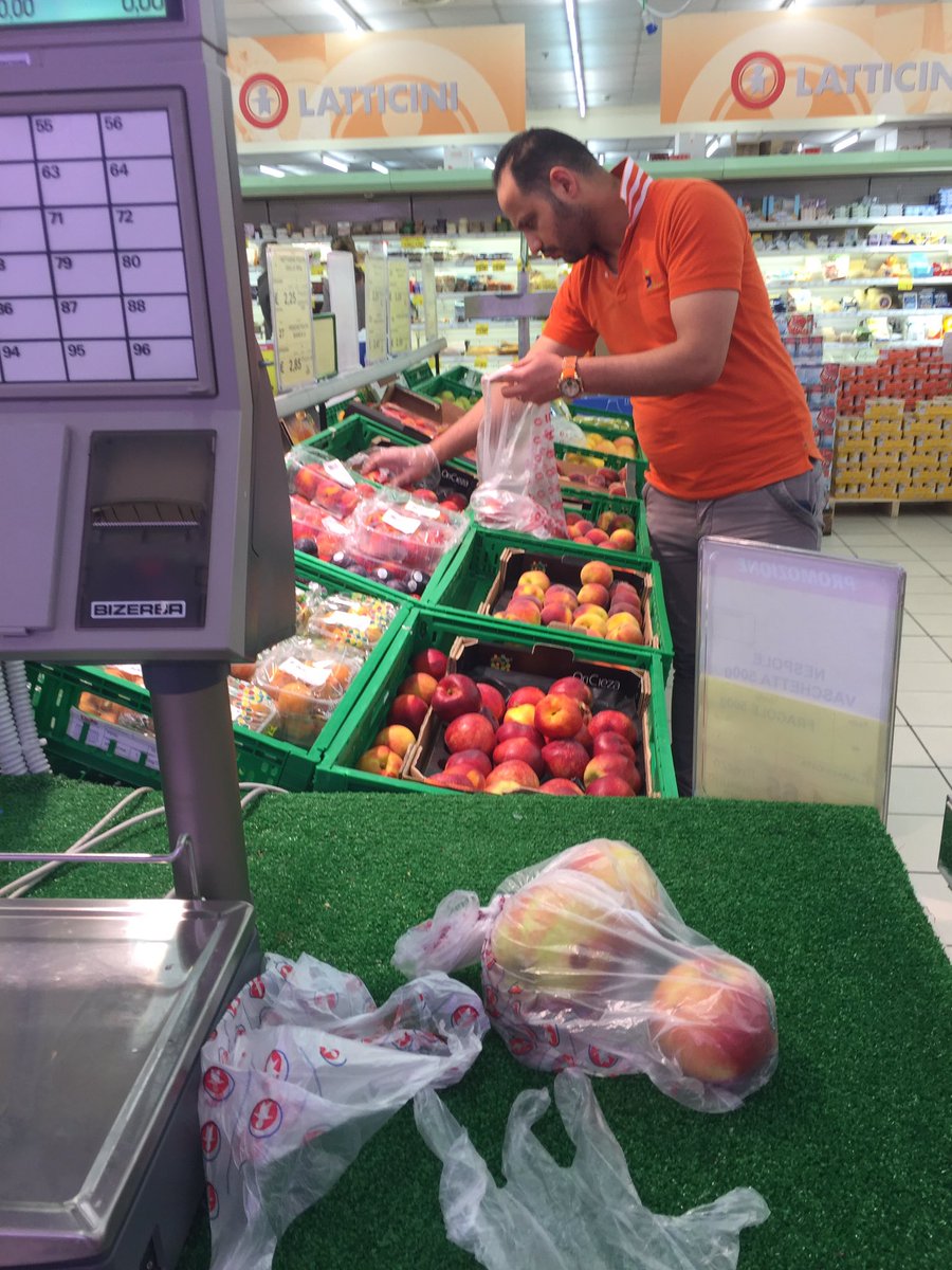 Mara Limbeck tweet media