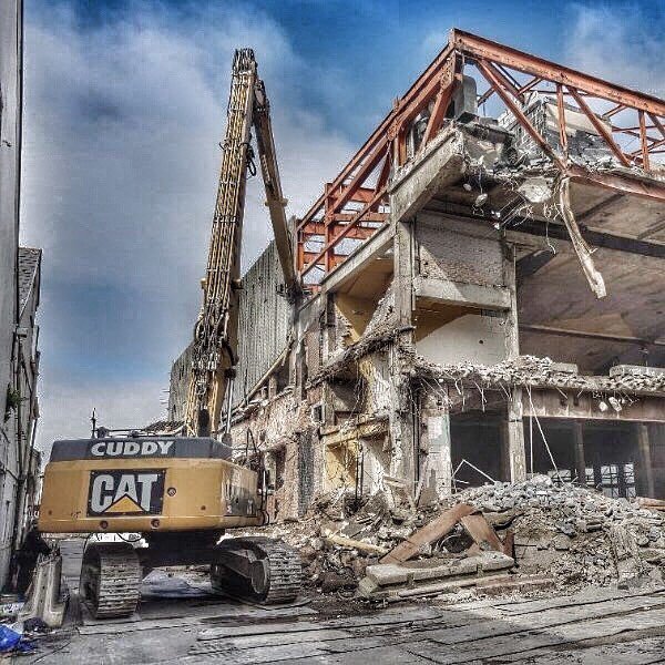 demolitionnews's tweet photo. #demolition #wrecking #demolish #construction #constructionequipment #excavator #digger #dismantling #deconstructi… https://t.co/wC7MJLRx1D https://t.co/iIpgMxzAQY