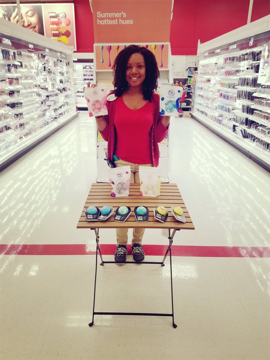 My girl Tash killing it with fabulous guest experience! Beauty and #bathbombs, we got it going on <a href="/T68/">Tamer</a> this weekend! <a href="/AFjers/">Andrew Fjerstad</a> @CristinErdman
