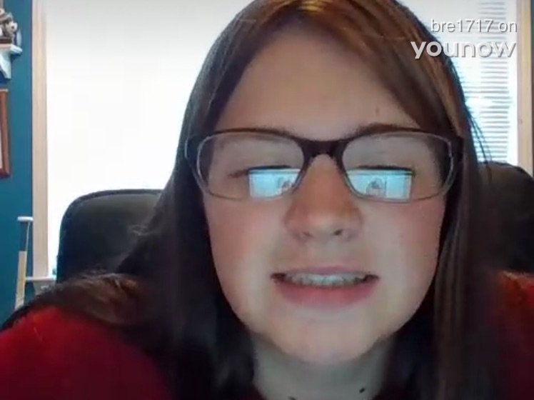 AprilJSnell's tweet image. 🔴 LIVE bre1717 on #YouNow younow.com/bre1717/162293…