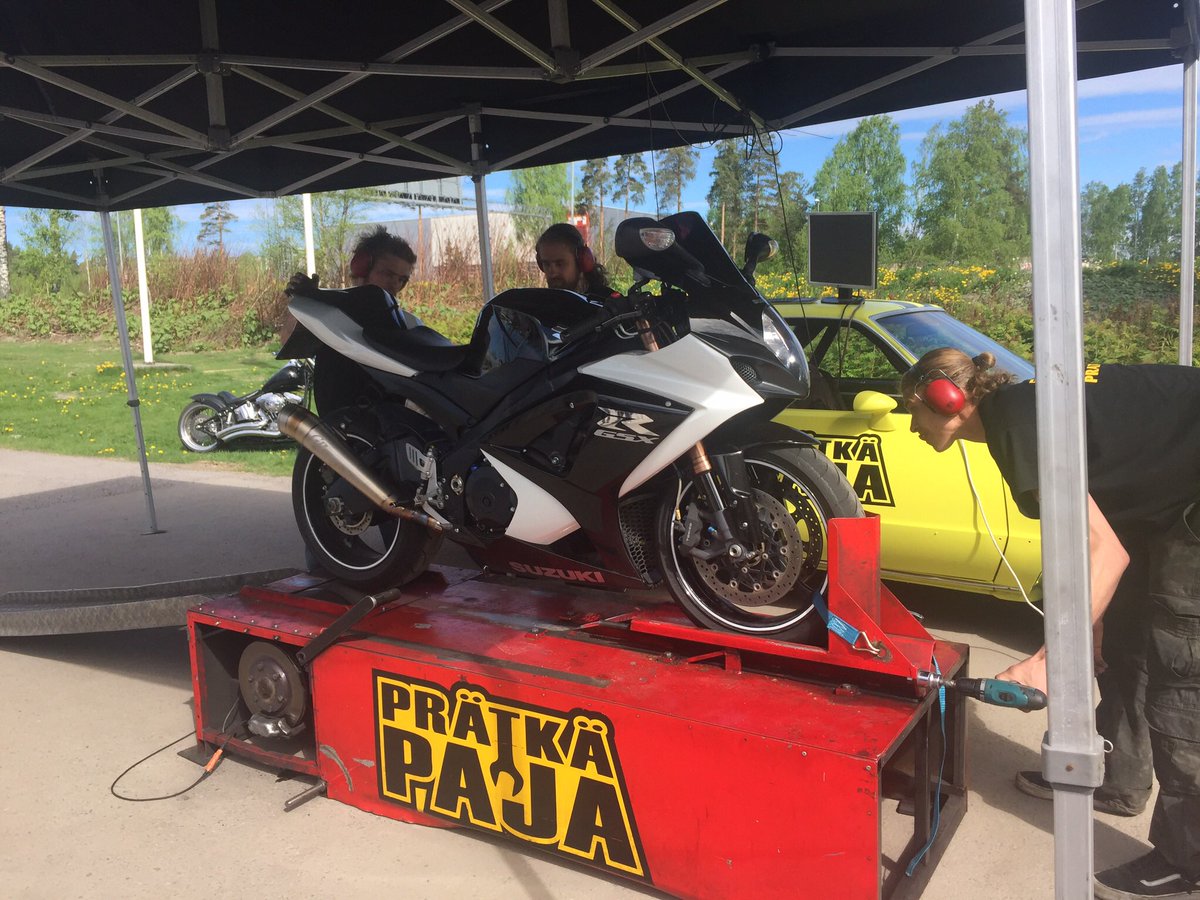 teppoaa's tweet photo. Dynoed @allright_eu #vantaa
Thanks to #prätkäpaja
171hp from rear wheel which transforms to around 193hp from engine #gsxr #suzuki https://t.co/JldqPeVK28