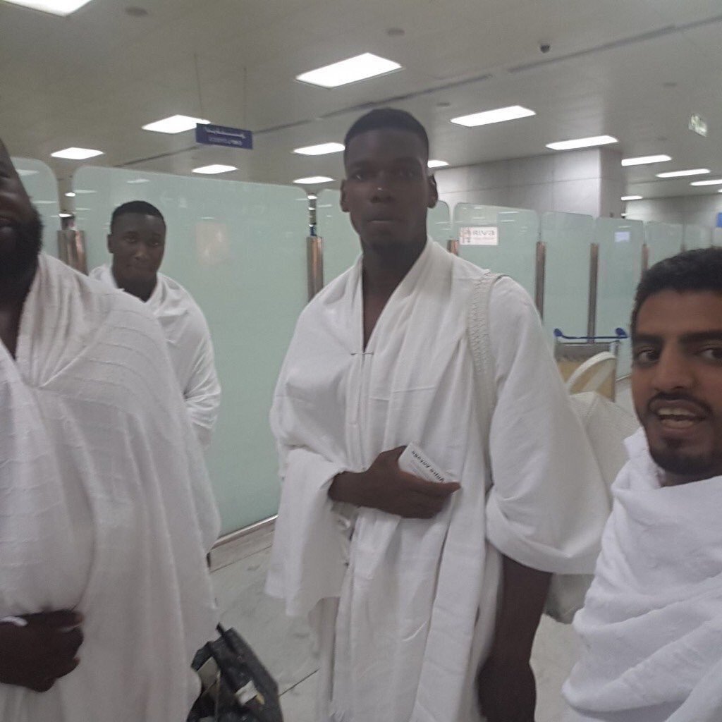 ManUtdFF's tweet photo. Paul Pogba in Makkah, Saudi Arabia today performing Umrah. https://t.co/iQkUSrdh8Z