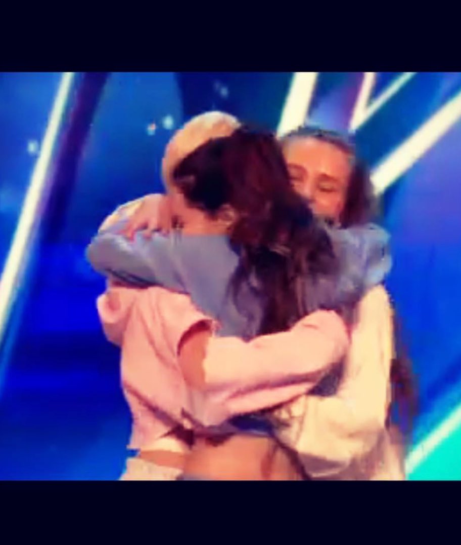 claudifloss's tweet photo. The best moment 🌹 https://t.co/mJYaVsrV0r
