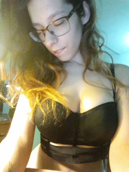 Te apetece un show privado por skype?? Buscame. No te arrepentiras... https://t.co/CCdsfvp5Gm<a href="/tag/rtzendasexy"class="tags"><span>#rtzendasexy</span></a>
