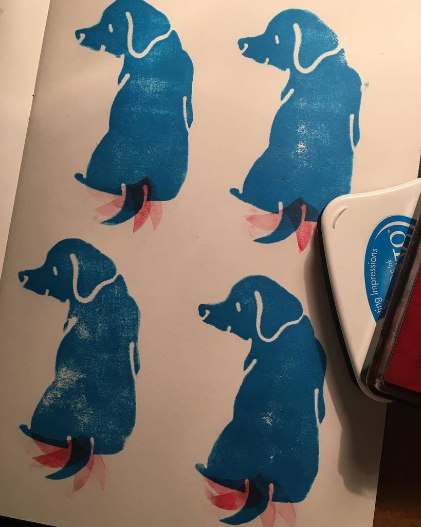 StaceyJPritty's tweet photo. Happy pup. #foamprint #stamping #dog #doggo #pup #illustration #printmaking #red #blue #waggingtail https://t.co/bEQr0mmf5K https://t.co/KyFkglp2DE