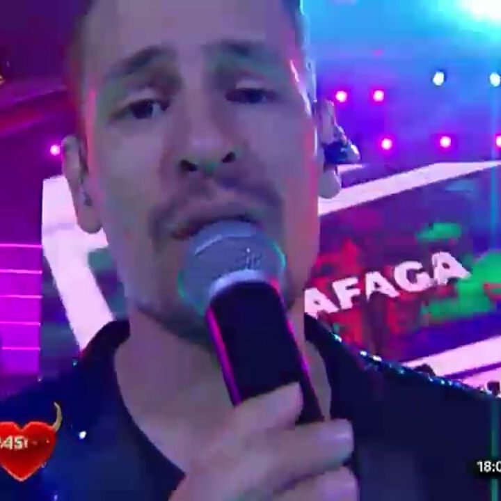 HistoriaRafaga's tweet photo. @RTapari EN GRANDE #Rafaga BELLO TEMA NUEVO AGUANTE DESDE MEXICO @MarceBanios @PasionOriginal @OjitosZello @MauroPieyro @KenankeMexFans https://t.co/X9Nj8WNbjB