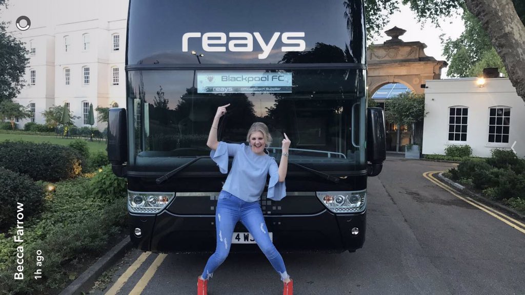 BeccaFarrow3's tweet photo. @CourtneyGammonx @Markcullen21 this may have happened for a laugh 😂 she's a tad of a Luton fan... https://t.co/CZOG8rLkb9