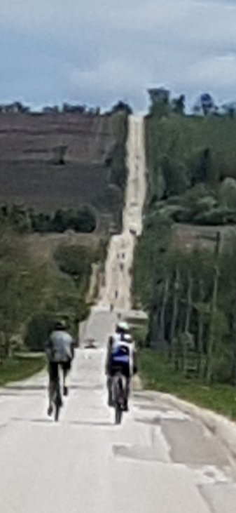francqlife's tweet photo. This hill at 50km is as steep as it looks. people walking were passing me. 1 of 7 soul-crushing gravel climbs at #TurasMor @creemoresprings https://t.co/uBrd2Pe1kY
