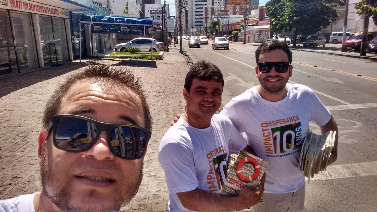 yaponagomes's tweet photo. levando esperança @pastorotimar #impacto10 @adeanqueiroz https://t.co/s1e6QDwCq7