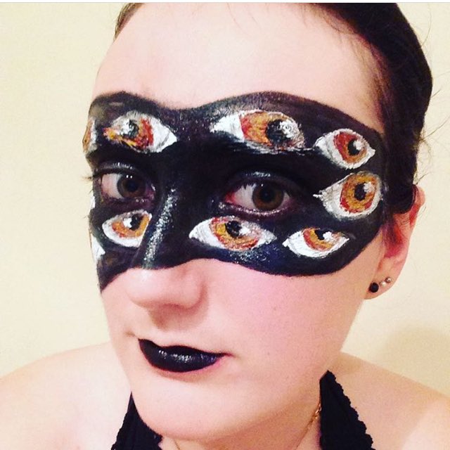 Loving <a href="/naomismallsduh/">Naomi Smalls</a> and <a href="/KimChi_Chic/">Kim Chi</a> segment on <a href="/WorldOfWonder/">World of Wonder</a> #MUG