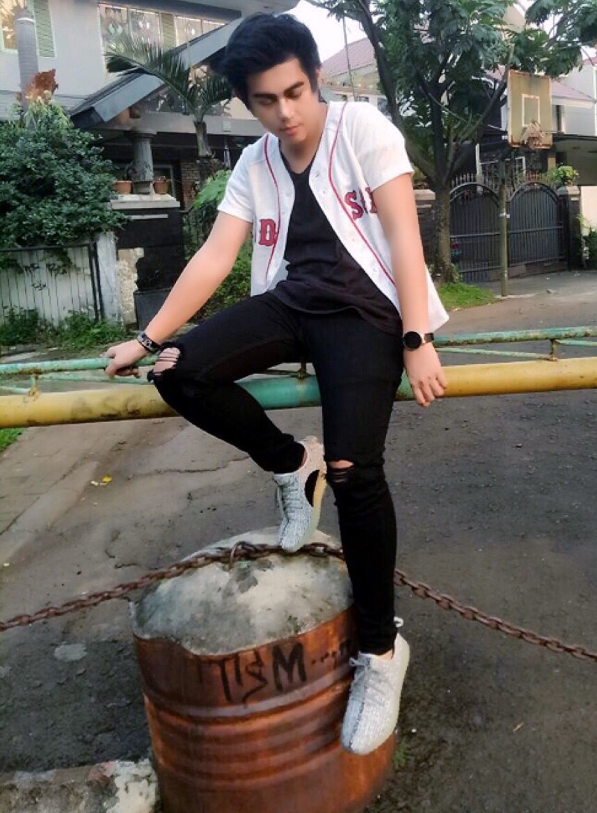 Alifmatata's tweet photo. selamat berpuasa !!! #matatastory yang kuat ya semangatnya ❤️❤️😘🌐 i love you my fans https://t.co/JLB2DMtNom