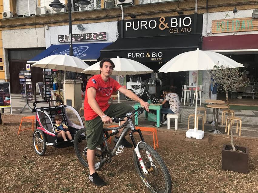 PuroEBioSevilla's tweet photo. Ya son muchos los que han probado nuestros helados...¿Y tu, los has probado ya? #HeladeriasSevilla #HeladeriaSevilla #HeladosArtesanos https://t.co/SQ0Jtw925T