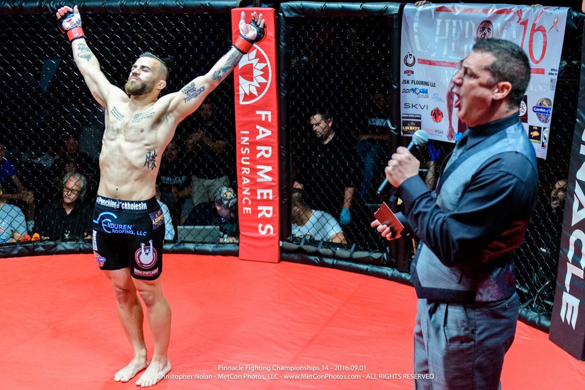 NCherico1's tweet photo. @seanshelby @danawhite how can you not want to see this stud @MarkChericoMMA in the @ufc #UFCsingapore #prideofbloomfield #datbearddoe https://t.co/5KtGLBqclL