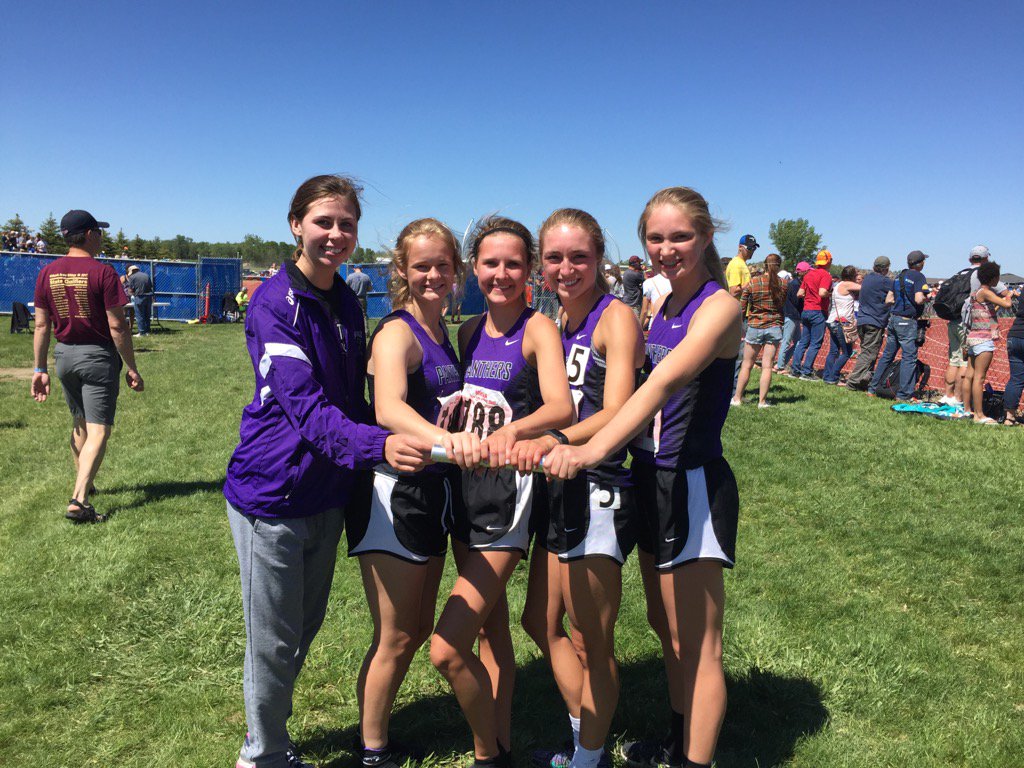 track_dv's tweet photo. DV girls Medley relay- day 1! Way to go ladies! Moving on to the finals! #SDstateTrack2017 #DVTrack π https://t.co/tONFAZHsm1
