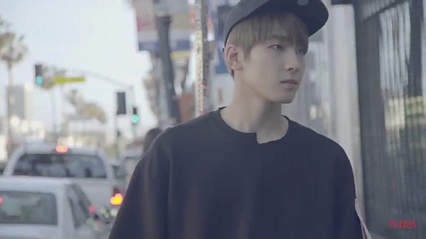 NAVER #17 SEVENTEEEEEEEN!🔝
#세븐틴 #울고_싶지_않아 #Dont_Wanna_Cry #StreamDontWannaCry #2YearsWithSEVENTEEN