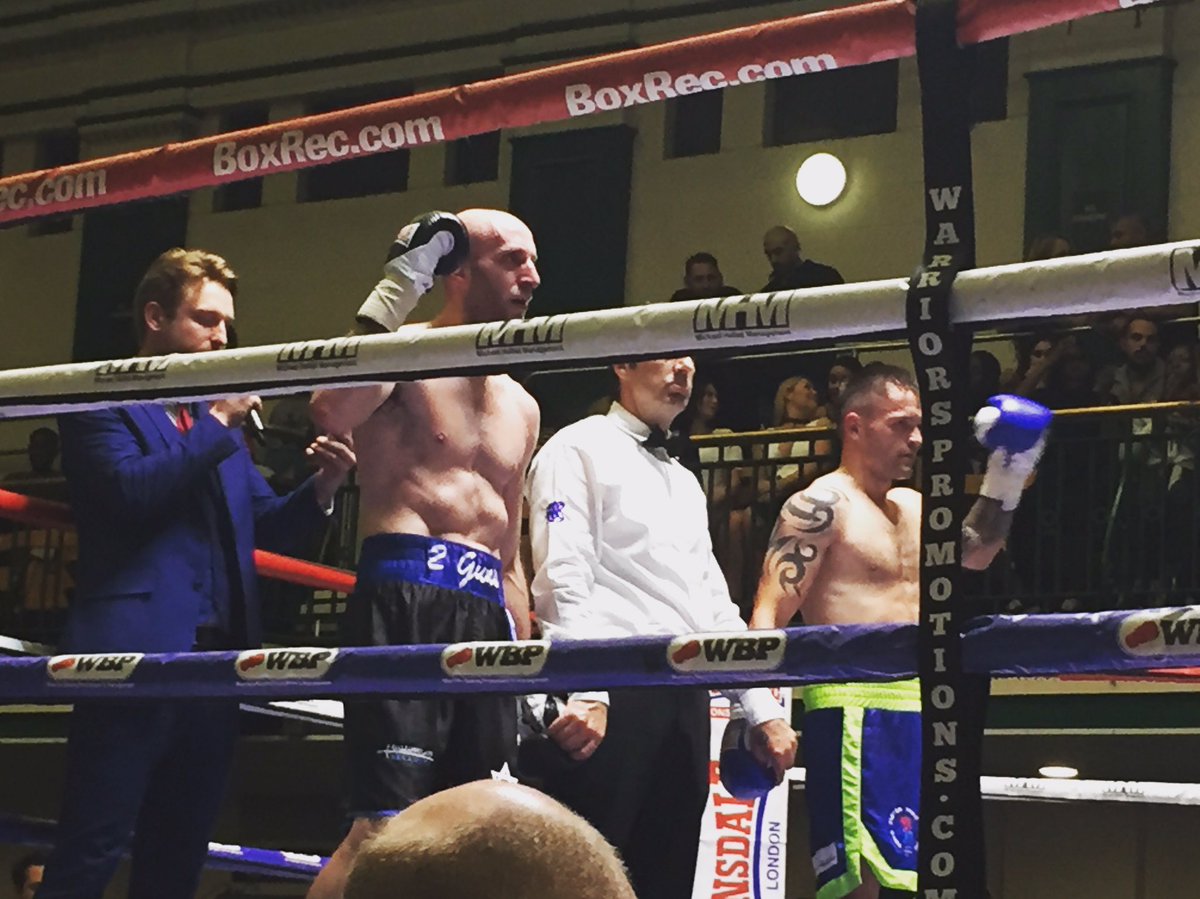 TonyMilch's tweet photo. 13-0 👊👊What a fight. Big Thanks to my Team
@ianburbedge   @jamesalong71  @edwardtheshed and everybody who came to support me tonight https://t.co/cbVKJxfEWs