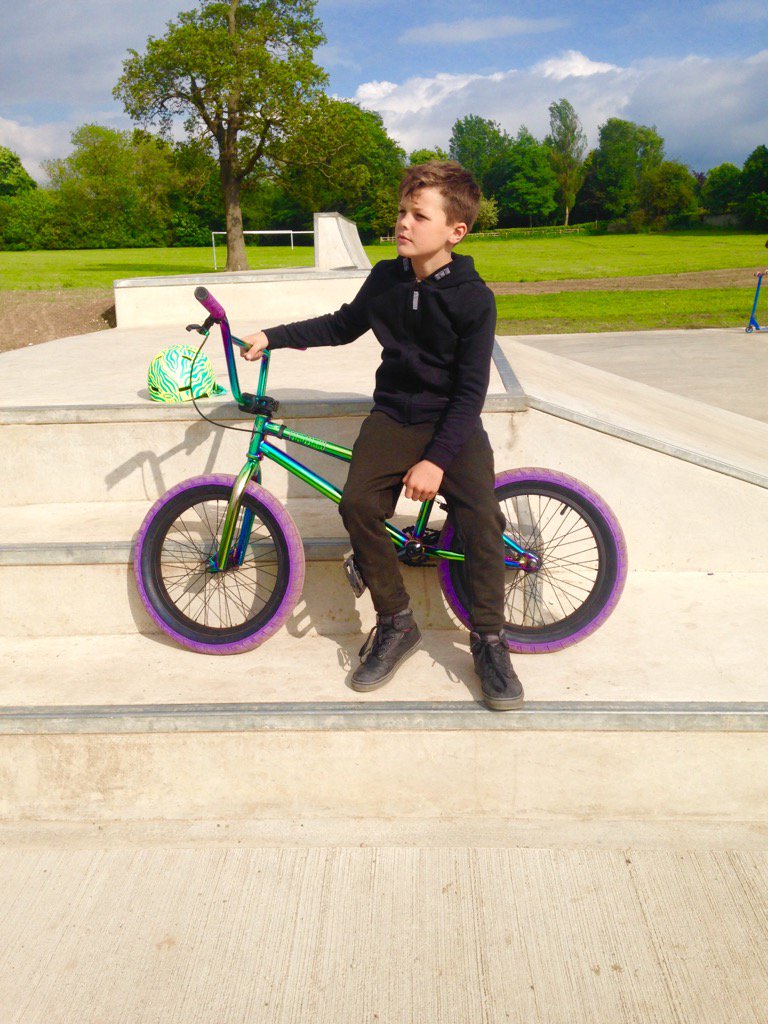paula_burkill's tweet photo. Building his dreams #madmain @Harrymainbmx https://t.co/sPKBbLCYM1