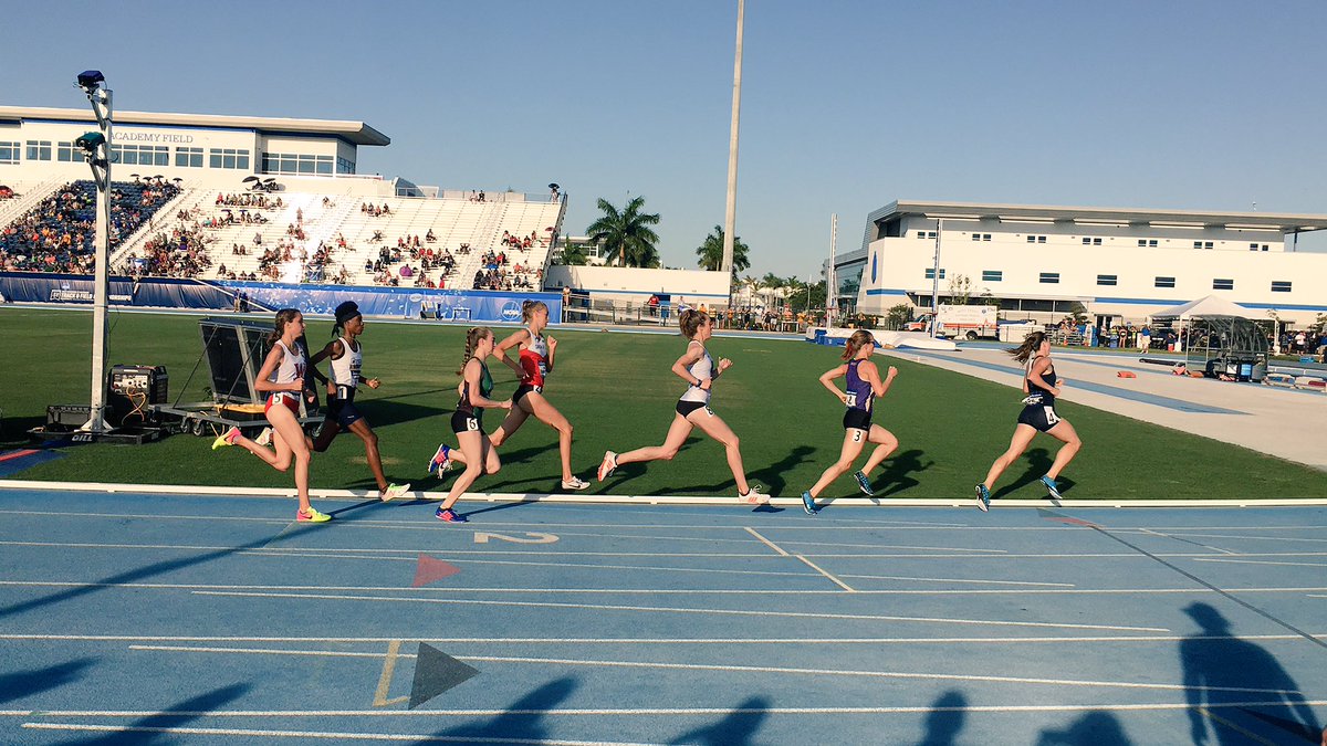 BearcatsTF's tweet photo. McSweeney finishes 5th in the nation in the Women's 800m! All-American! https://t.co/yP7oy7JWNR