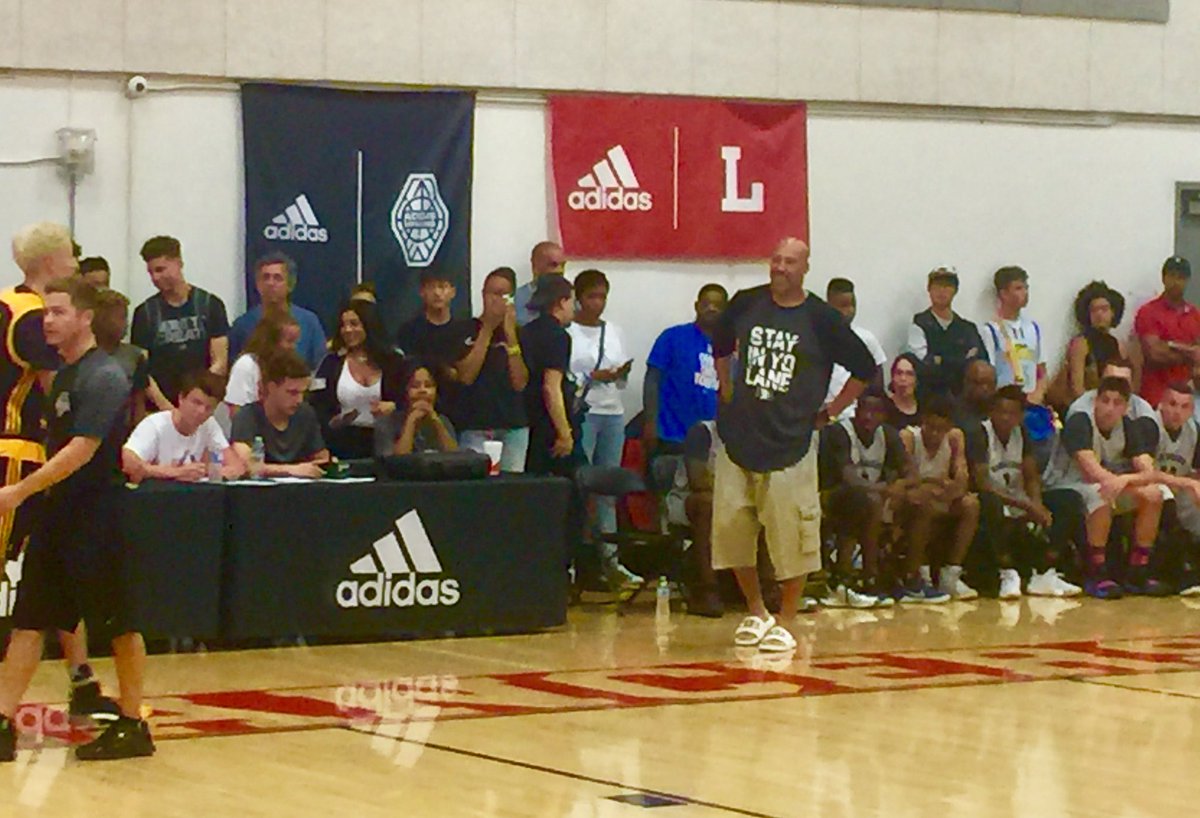 Andrew__Slater's tweet photo. Coach Lavar Ball patrolling the sidelines, but @Compton_Magic leads 35-14 over Big Baller in a standing-room only crowd https://t.co/aJ1C2y6Ytb