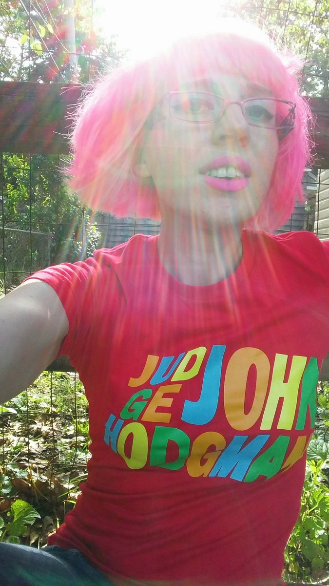 Pistachio_Nut's tweet image. Make photo as fitting to the design/time period as possible? ✔️
YET ANOTHER FLAWLESS #JJHO SHIRT DESIGN? ✔️
@hodgman #judgejohnhodgman