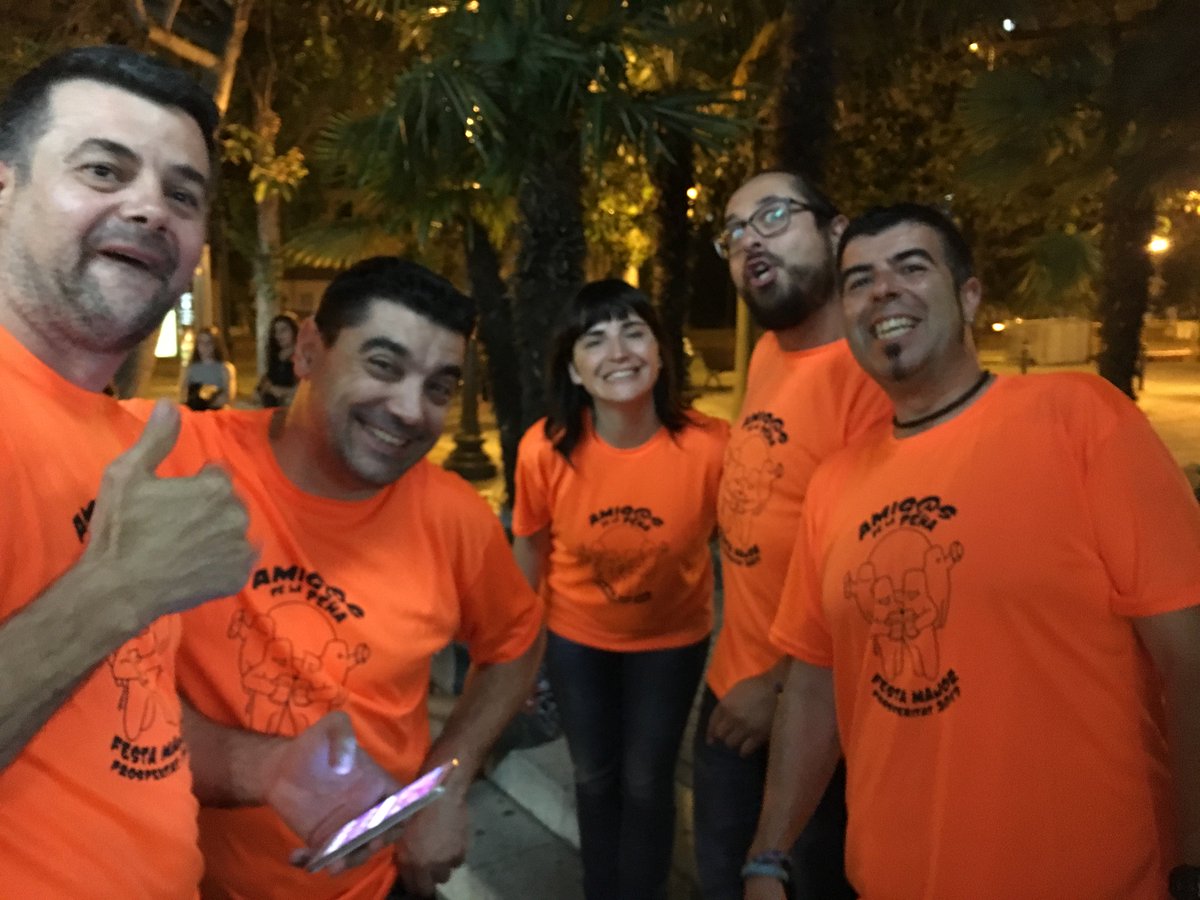 Dandolo todo😂😂😂