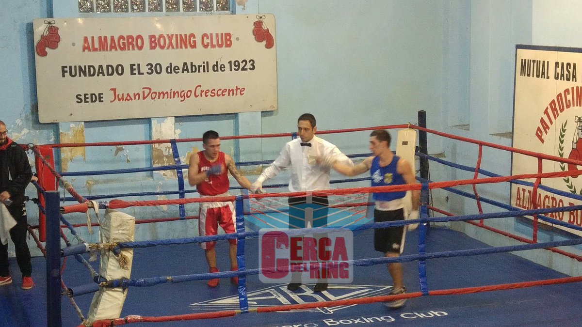 cercadelring's tweet photo. En el 1° combate de la noche, #FacundoArce le ganó por puntos a #EliasParedes en categoría 60 kilogramos #CDREnElABC @cercadelring https://t.co/8y6NdFplXg