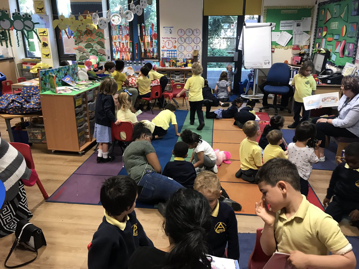adamsrill_rb's tweet photo. What an exciting reading morning ! Thank you parents for all your support this half term ! https://t.co/noNnLrXsaE