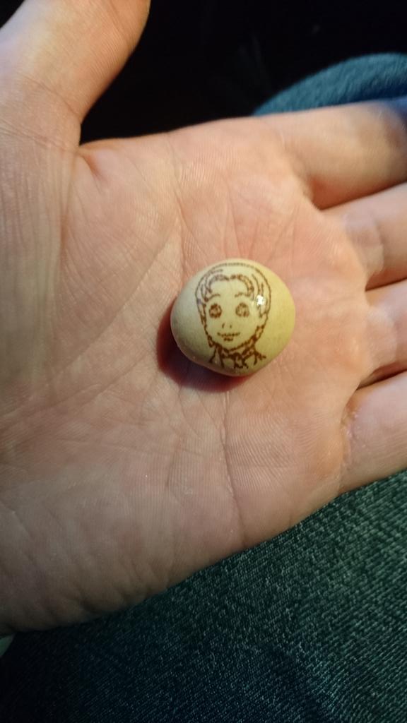 とーる パックンチョにいた この男の子はいったい誰なんだ ディズニーキャラクター 誰 T Co Igaeild7ih Twitter