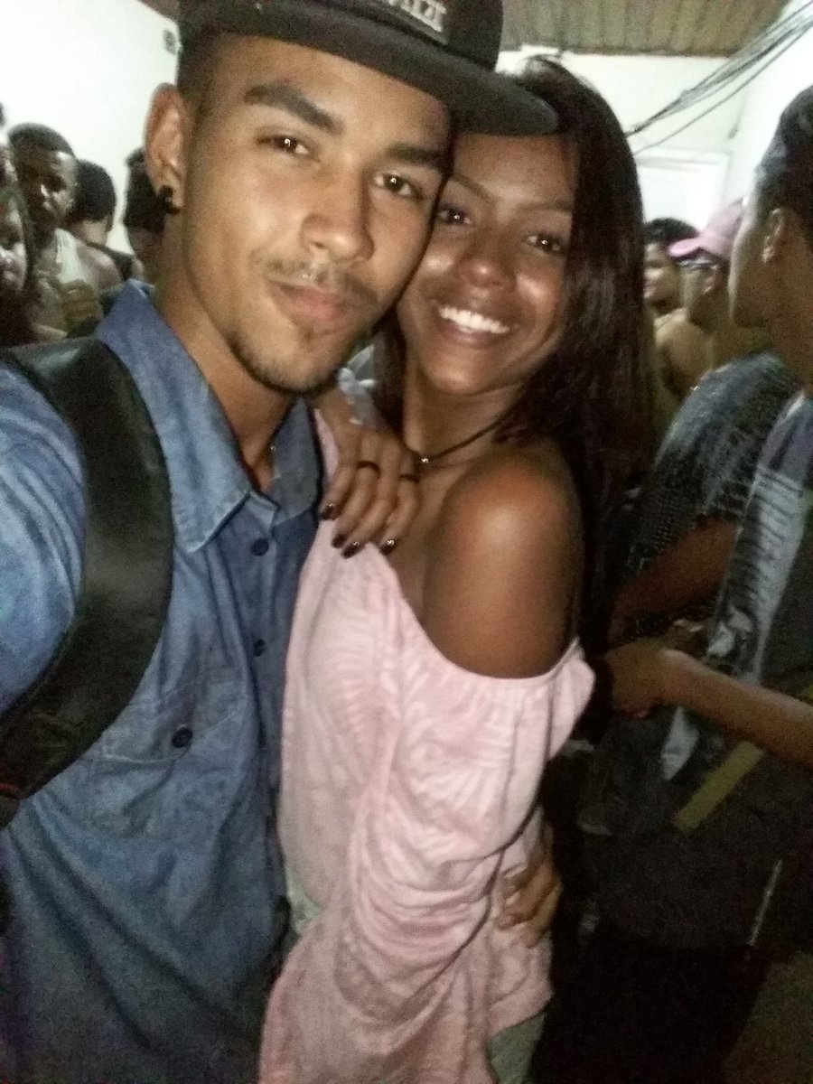 Wallkerrr's tweet photo. @mayaraaquino17  Resenha do joão Deu boom ❤😌 https://t.co/aeTkhqZrja