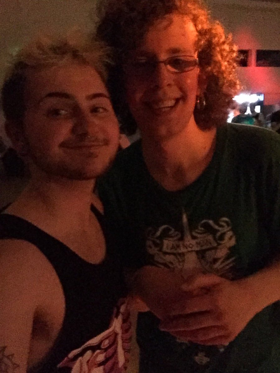 belfdruidftw's tweet photo. Had tons of fun @ElektroFuzz and danced the night away with @allosaurex but now, I really gotta take a shower and put my noodle legs to bed https://t.co/SGbt4bMpHQ