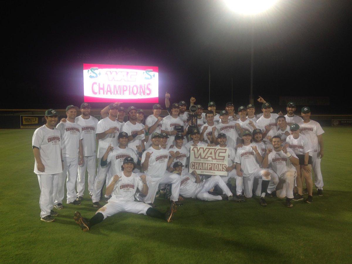 SacStBaseball's tweet photo. CHAMPIONS! https://t.co/fFMsA1FFJA