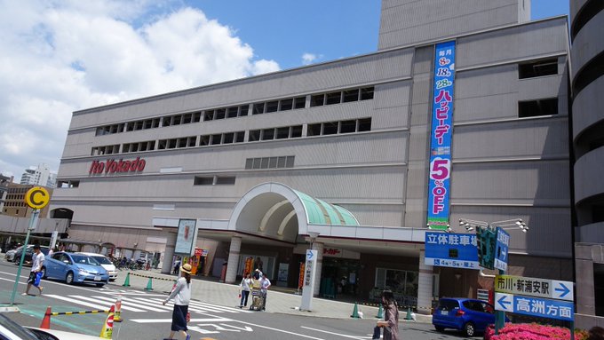 イトーヨーカドー新浦安店にシン レラ城が建つ Togetter