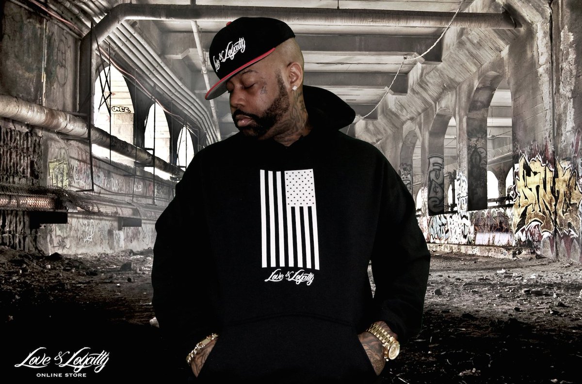 TeamDoubleL's tweet photo. 20% Off All Weekend Through Memorial Day @ https://t.co/UZZ87wsKfk #LLMG #Urbanclothing #streetstyle #streetwear #streetfashion #trending https://t.co/yY5aXEX9EA