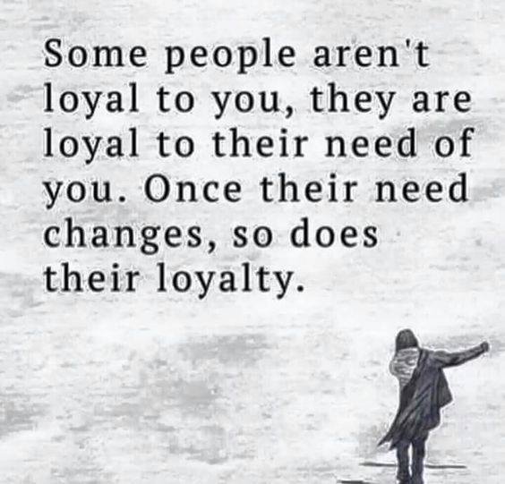 be loyal to yourself!🤔🤔👊#workfromyourlaptop #workfromhome #thegoodlife #workfromthebeach #goodvibes @Venicecanal88