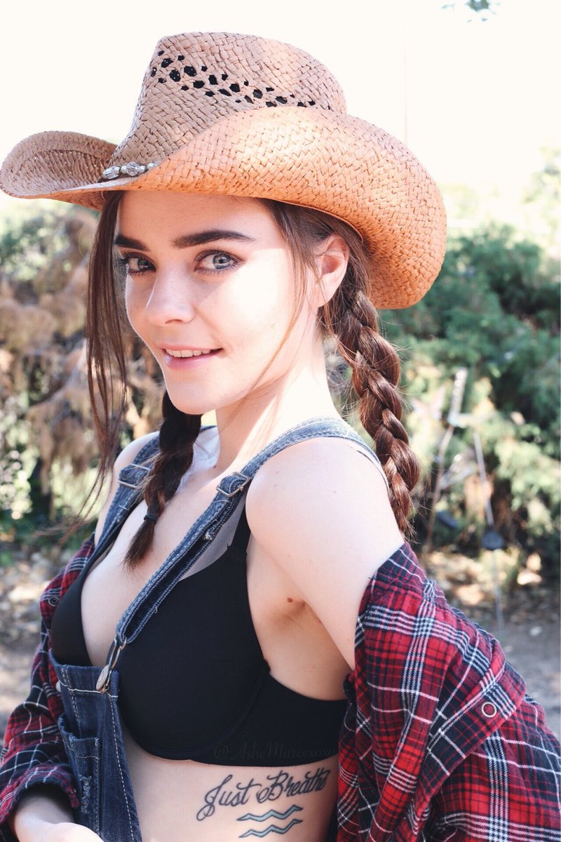 Celebrites Aspen Edwards nude (98 photos), Sexy, Cleavage, Boobs, swimsuit 2017 Celebrites Aspen Edwards nudes (17 photo), Tits, Is a cute, Feet, braless 2017