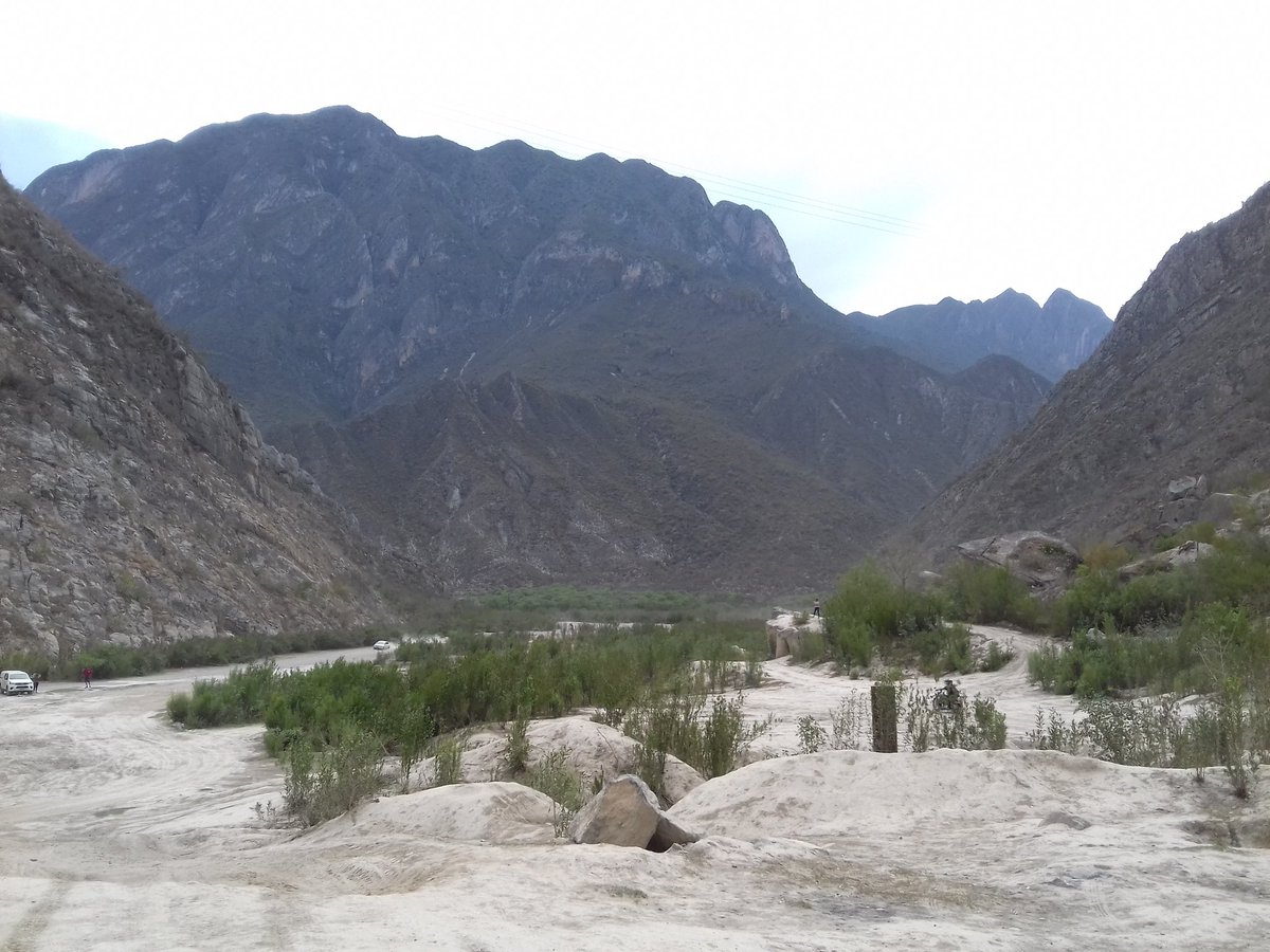 peterchuy's tweet photo. #presarompepicos #lahuasteca #santacatarina #rojoflash #buenosmomentos #HappySaturday #FelizSabado #photography #fotografia https://t.co/RKYwDdogZD