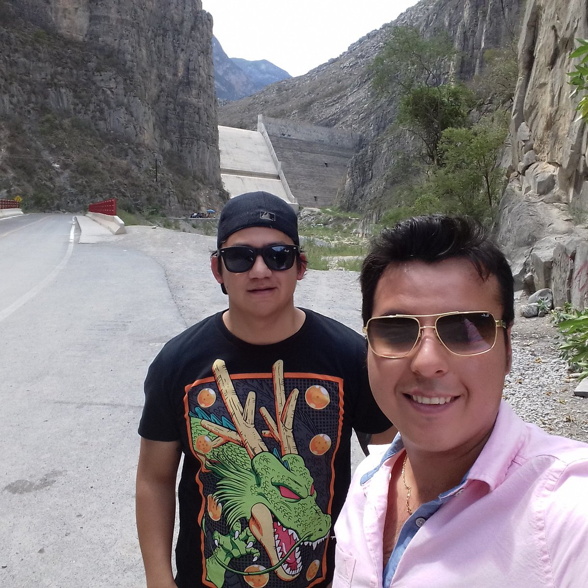 peterchuy's tweet photo. #rojoflash #vwpolo #vwmx #vw #felizsabado #HappySaturday #enjoy #buenosmomentos #photography #fotografia https://t.co/XbEHmBZegc