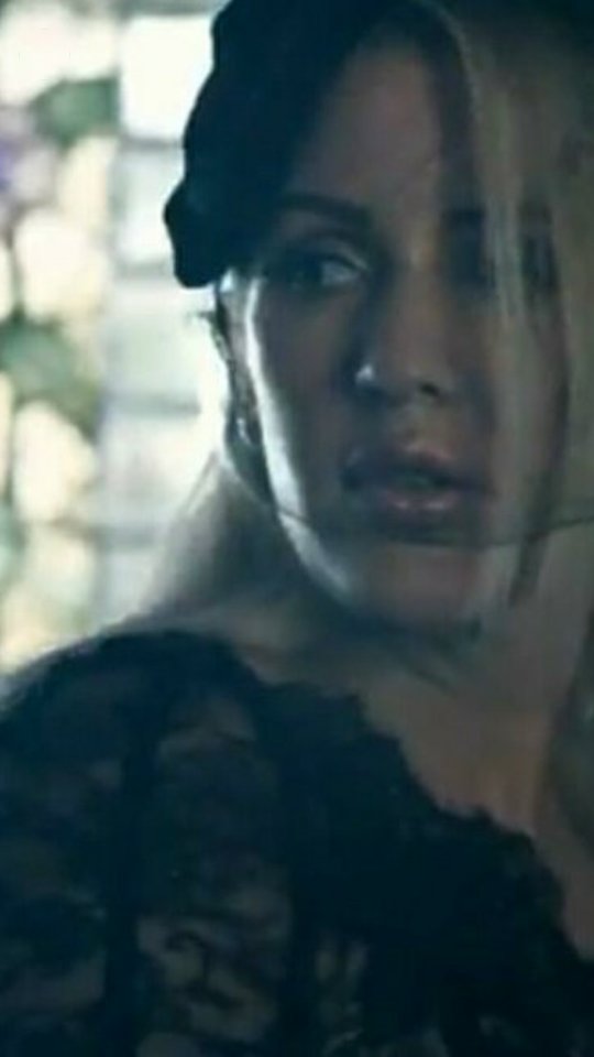 EllieQueen24's tweet photo. #firsttime @elliegoulding @KygoMusic perfect!❤ https://t.co/0krg4OjFAV
