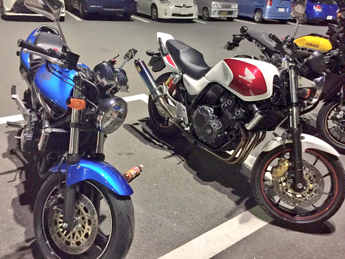 Daiki A Twitteren とりあえず ストファイハンドル入れて Cbr600rrテールランプ入れて ニセラポ入れて 付け方悪くてかくどが ホネで初の若洲 スーフォアかっこよいなぁ でもホネさん音よかったしなんかもう 幸せである W
