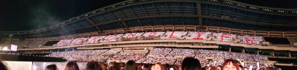 winterheat1127's tweet photo. " YOU ARE HERE BECAUSE OF US &amp; WE ARE HERE BECAUSE OF YOU GUYS " 
- Byun Baekhyun 27.05.17 #EXOrDIUMdotinSeoul
credits:94_degrees https://t.co/wKW1vWBPlg