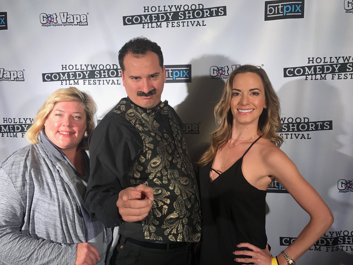 HwdComedySF's tweet photo. Bullfrog Bullfrog on the red carpet! #HCSFF!7 https://t.co/kbEIJT3Mxl