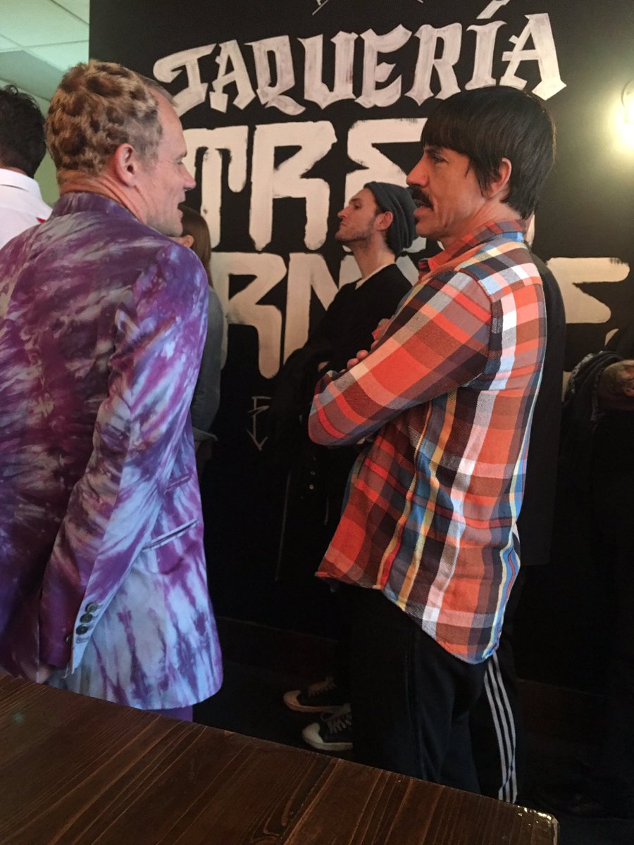 TresCarnales's tweet photo. The #RedHotChiliPeppers getting some tacos. 
#trescarnales #tacosforthepeople https://t.co/crhPXHOb0h