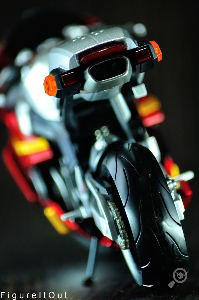 letsfio's tweet photo. Review SHF Kabuto Extender _ https://t.co/eXLqIAQLDU #FigureItOut https://t.co/JlzEfhEDhu