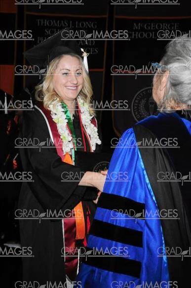 AlexRooneyy's tweet image. If you think you have bad luck wait until you see the picture of me shaking the dean's hand @ graduation #derpyaf