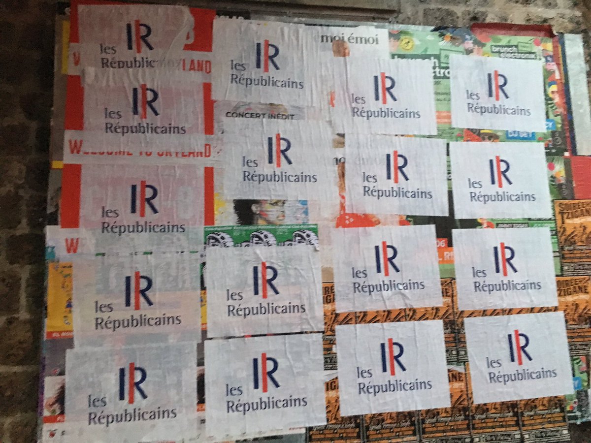 Chanacna's tweet photo. Collage matinale pour @lesRepublicains dans la 15*circo  #Paris20 . Une Majorité pour la France  #Législatives2017 https://t.co/k38KixasHZ