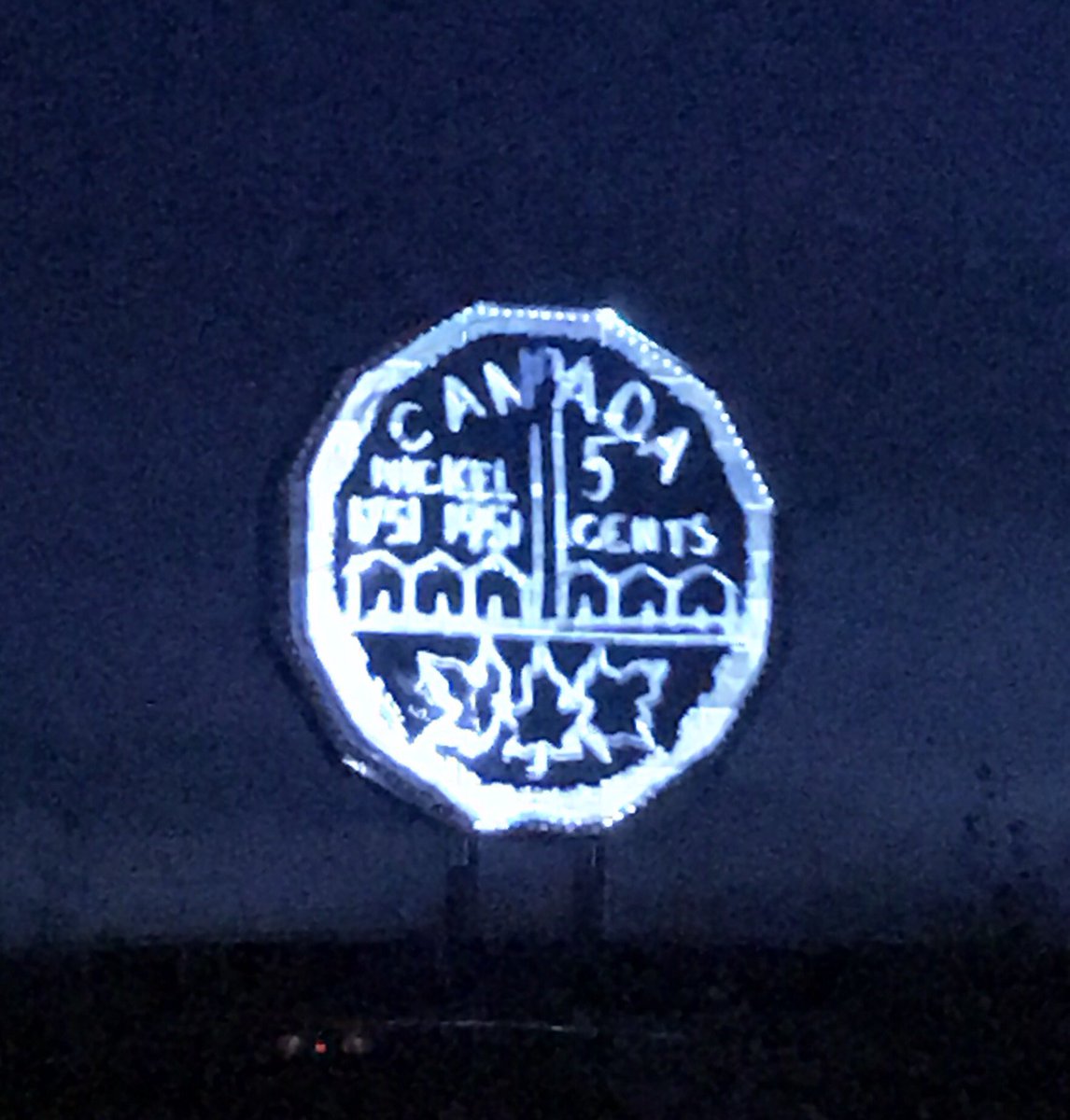 KevinDespot's tweet photo. The Big Nickel Show is awesome! Go check it out @Big_Nickel  #bn150 https://t.co/daQoFth0S6