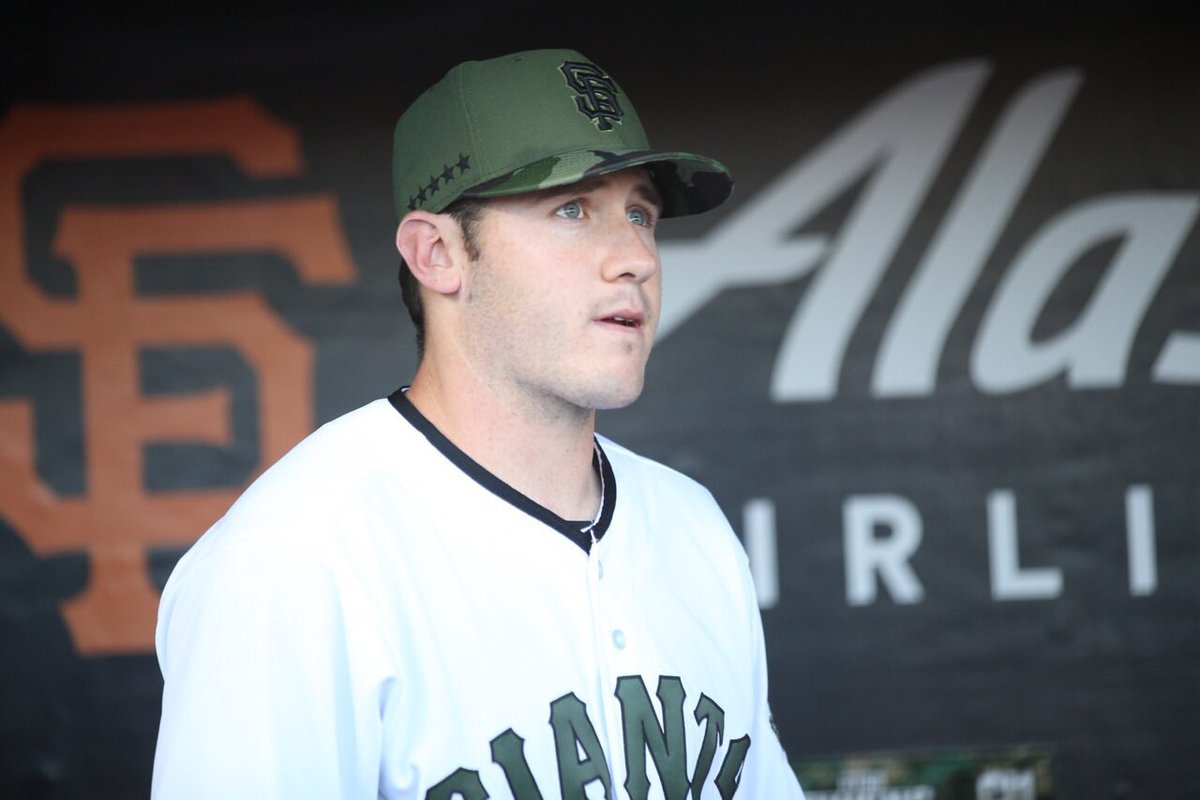 SFGiants's tweet photo. BLACH PARTY

@tyblach's RBI makes it 4-0 in the 4th. #SFGiants https://t.co/ShRf4rnj1x