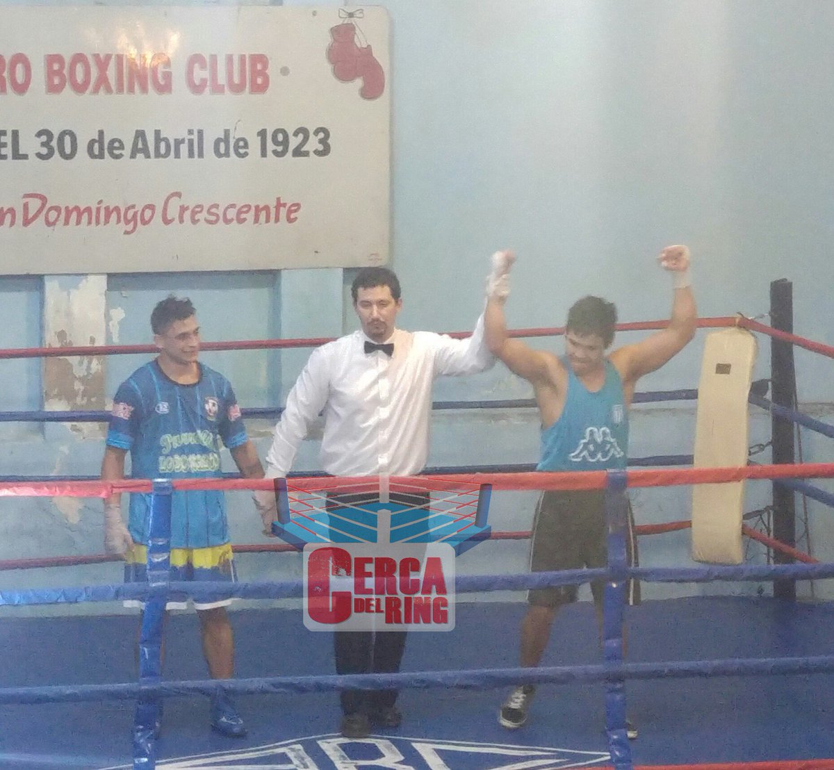 cercadelring's tweet photo. #SantiagoMiranda le gano por puntos a #SebastiánSequeira en categoría 69 kilogramos en la @BoxeoLigaMetro #CDREnElABC https://t.co/FUoSU0oDVq